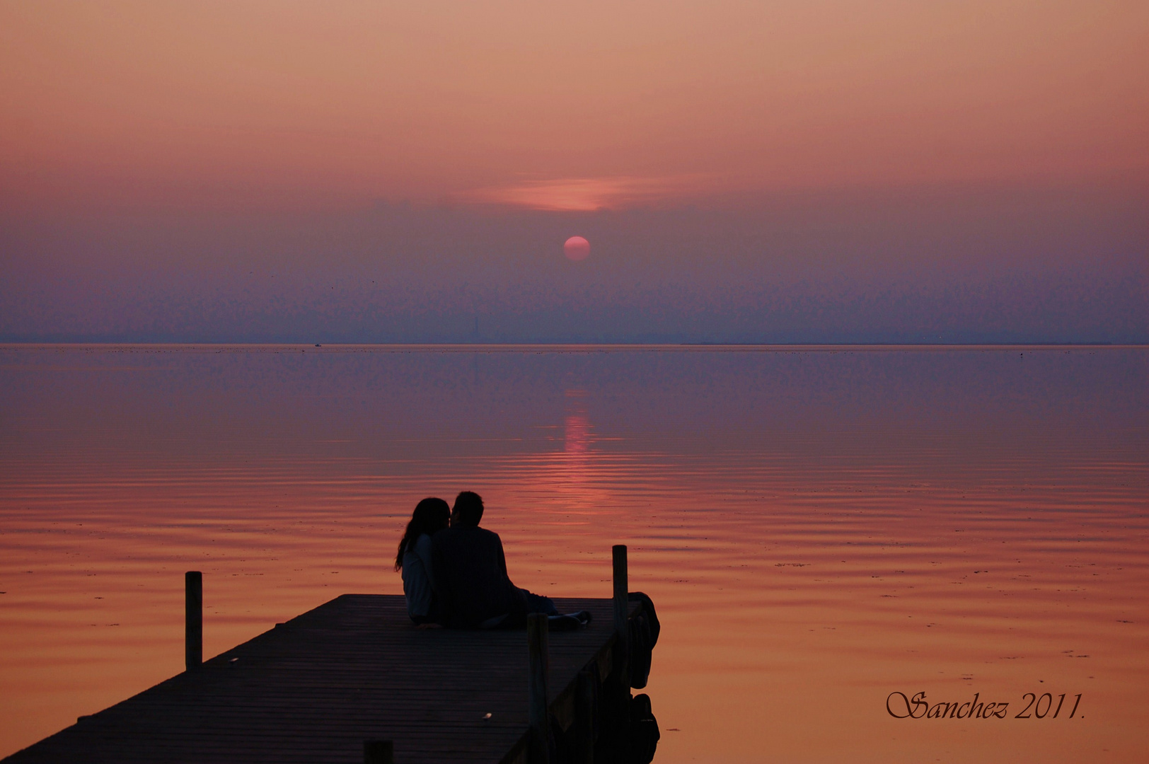 Enamorados del atardecer de La Albufera.