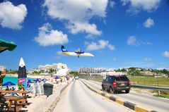 Endanflug auf St. Maarten