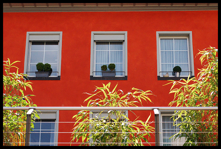 endlich kommt farbe in unser dorf