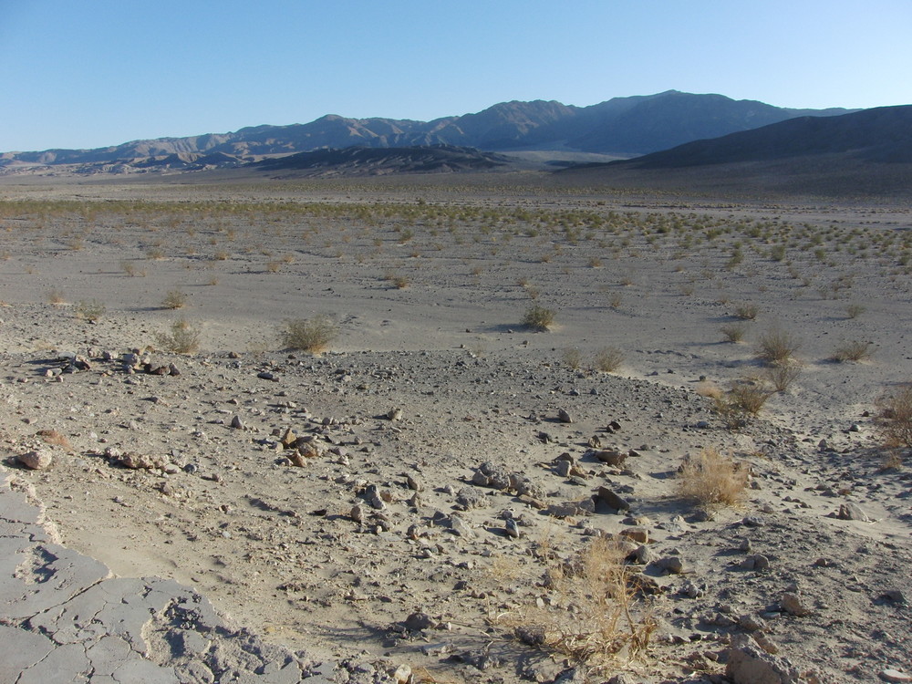 Endlose Weite und Stille im Death Valley