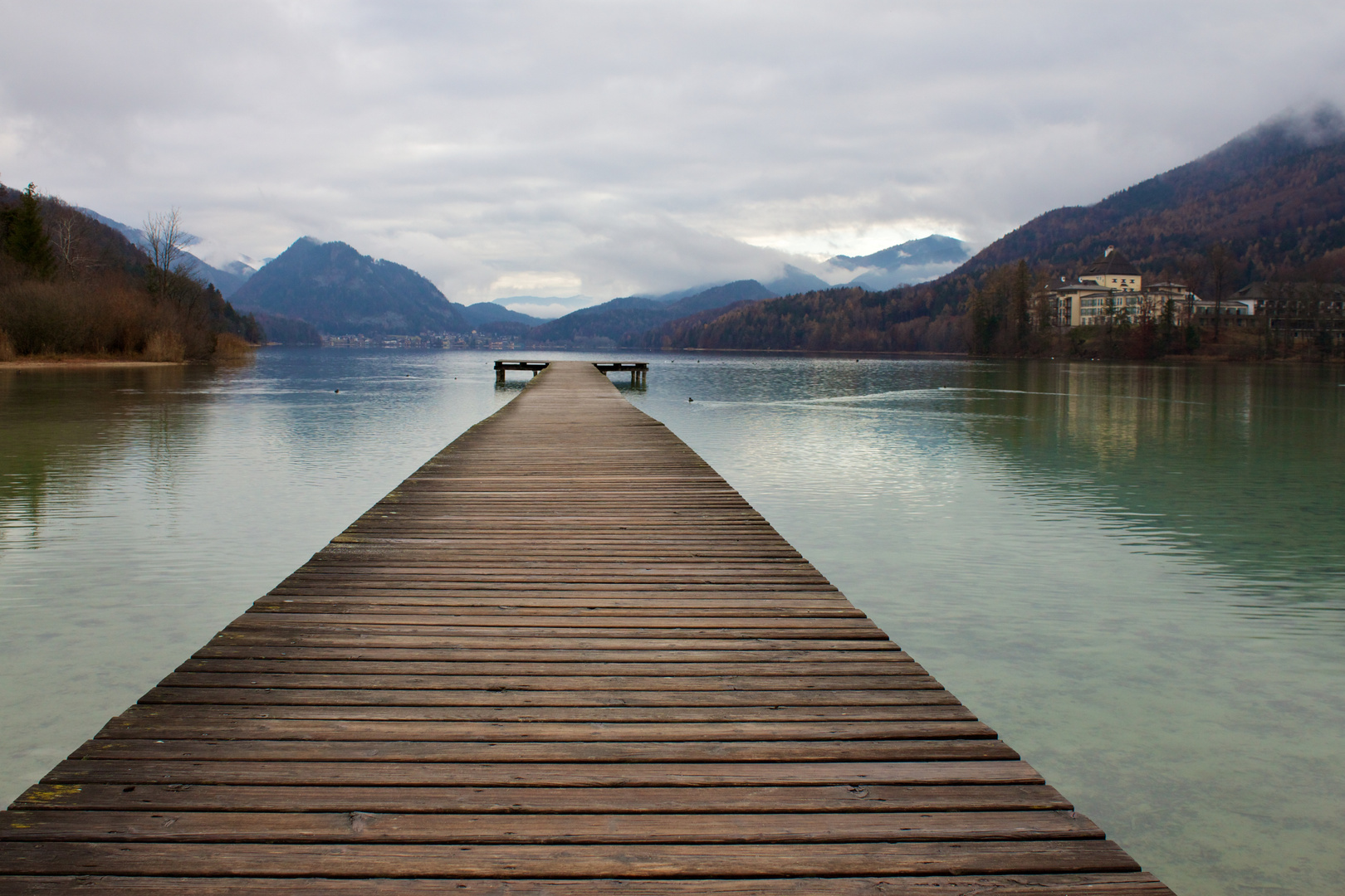 Endloser Steg in den Fuschelsee