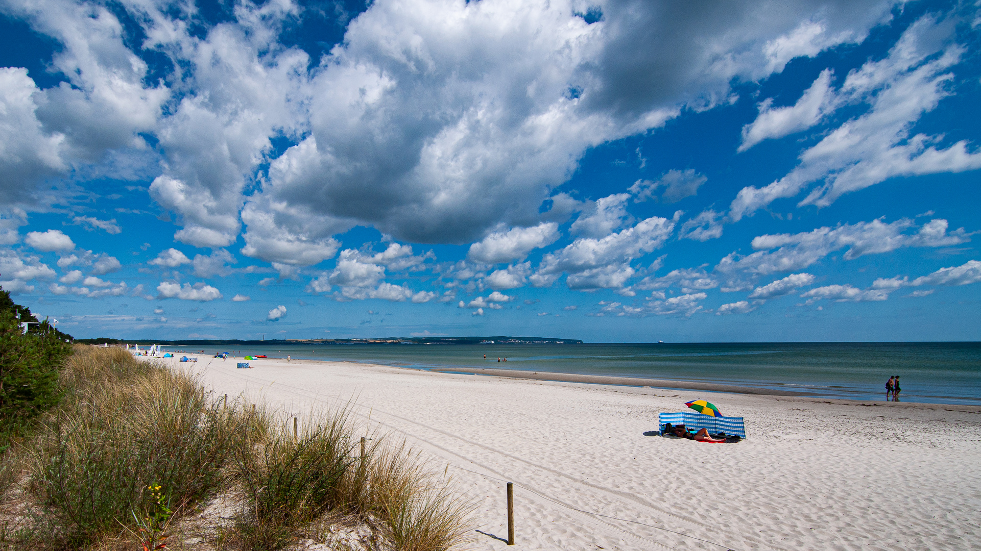 endloser Strand auf Rügen