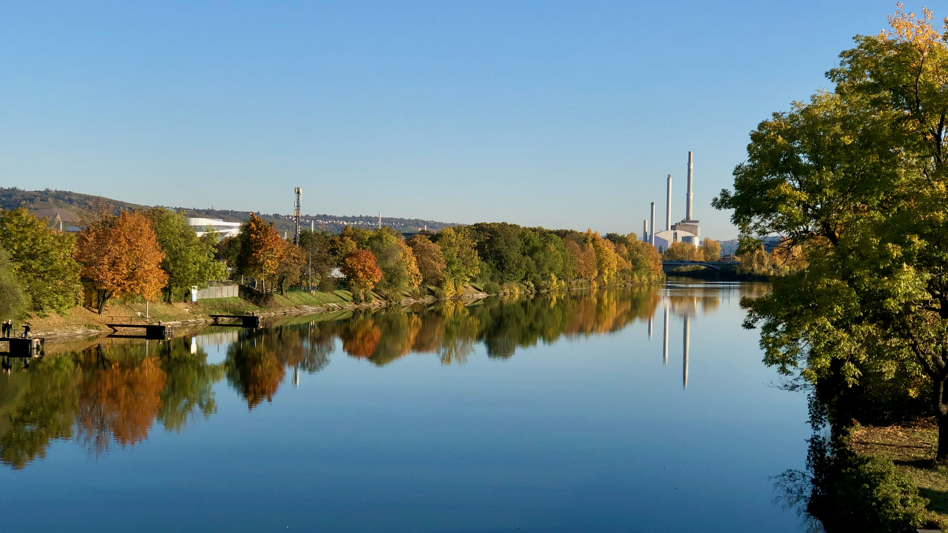 Energiepfeifen am Neckar