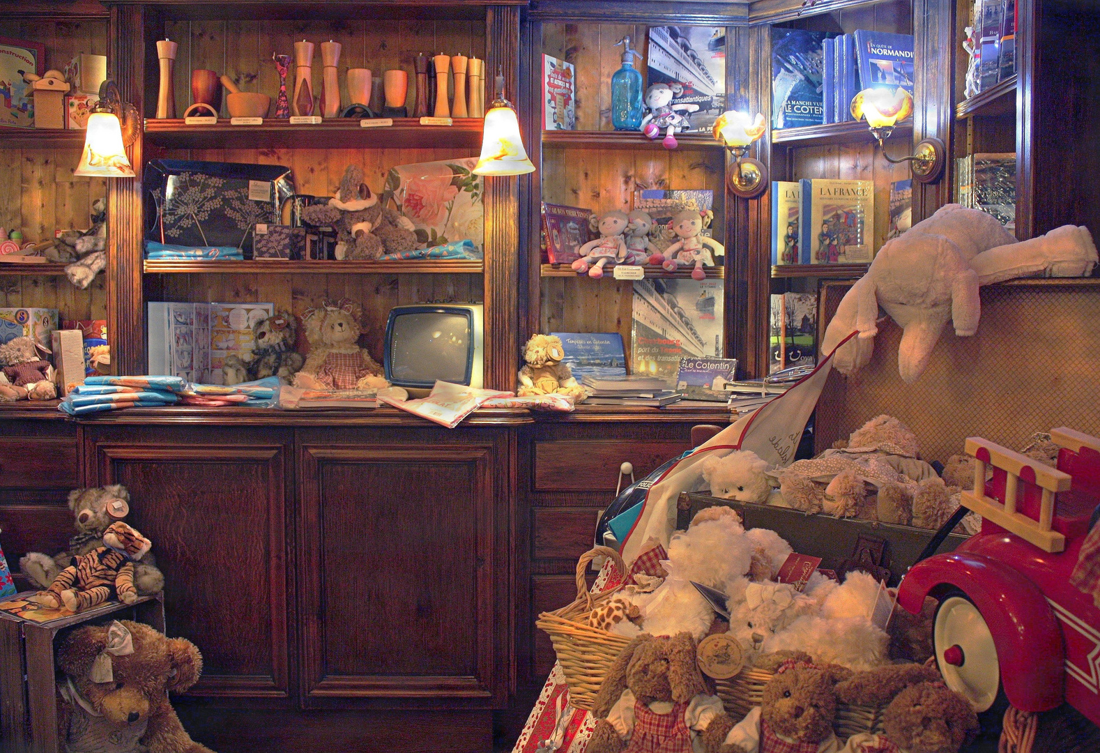 Enfance rétro dans un magasin insolite