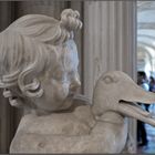 "Enfant luttant avec une oie" - Louvre - Paris