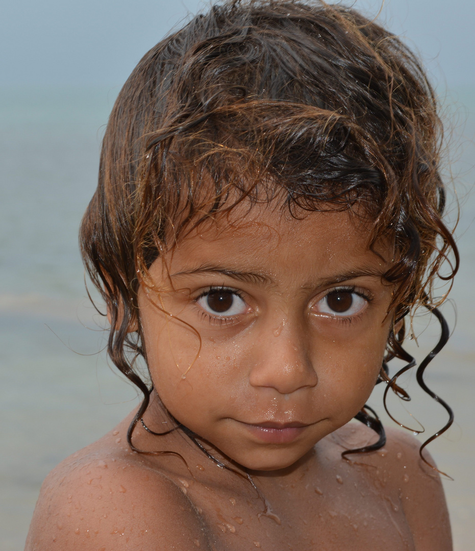 Enfant sortant de la baignade