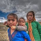 enfants , village de Komik , 4887m , Himachal Pradesh,Inde du Nord.