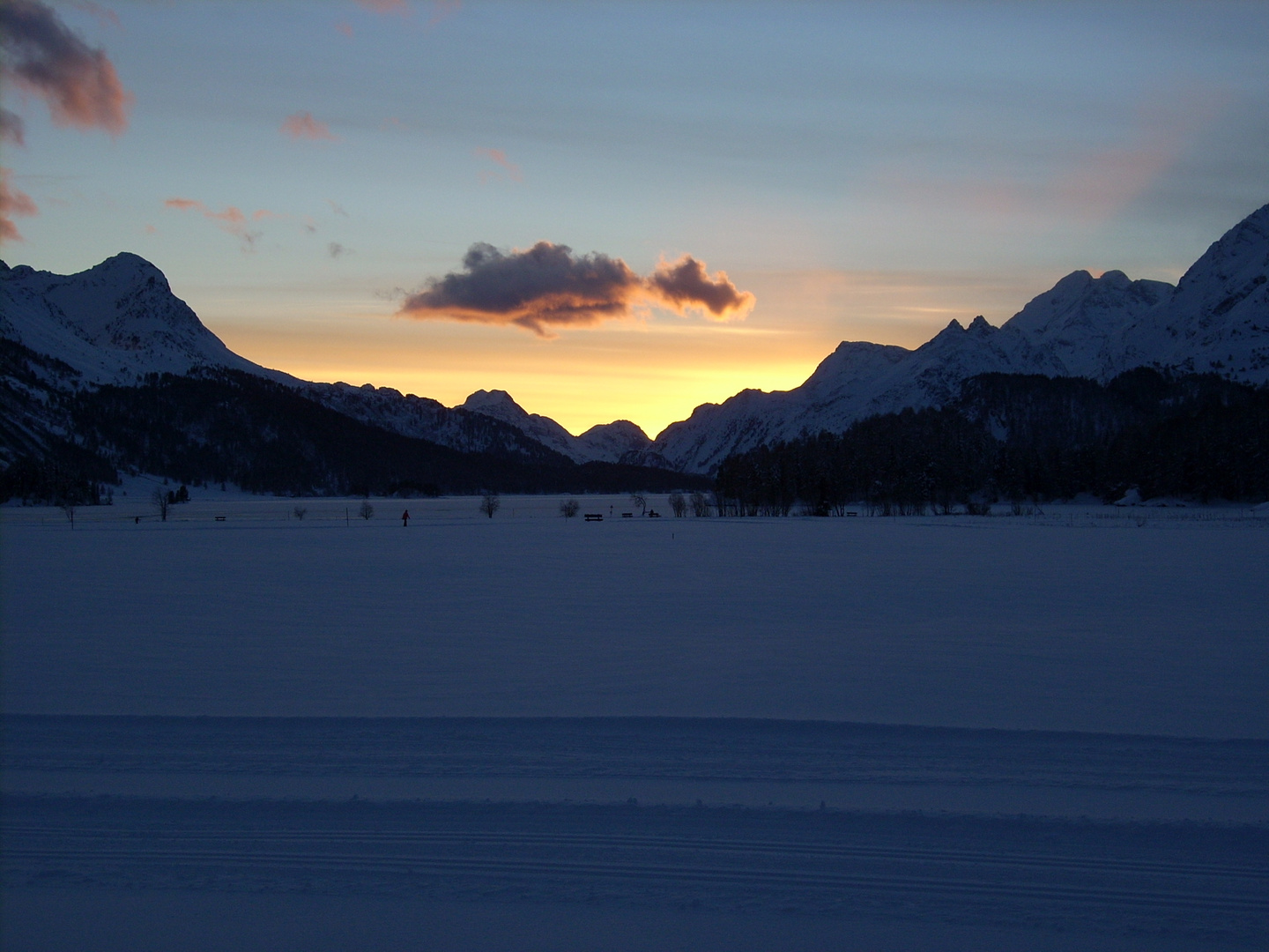 Engadin, ein kurzer Tag im Januar geht zu Ende