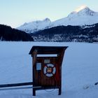 Engadin = und sein blauer Himmel / Y su cielo azul / Et son ciel bleu...13