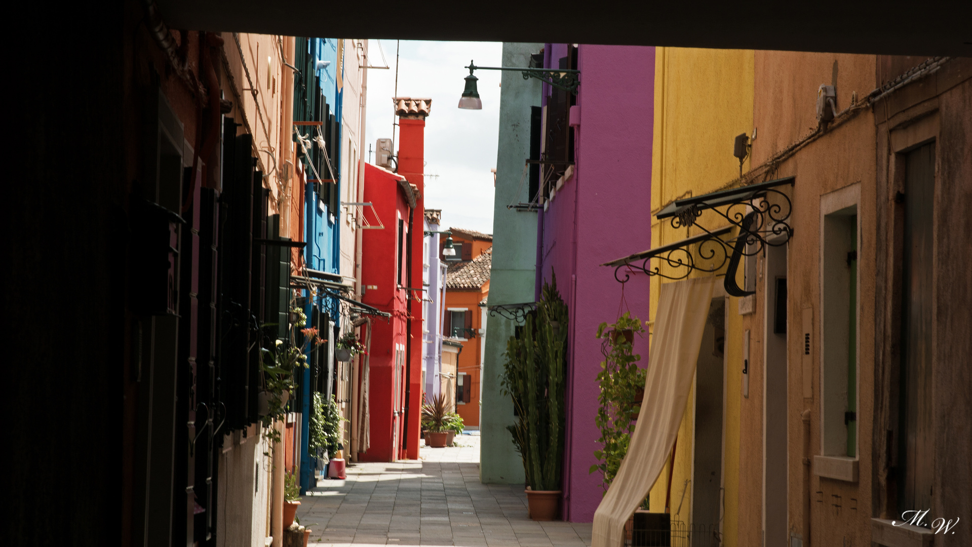 enge Gasse in Burano