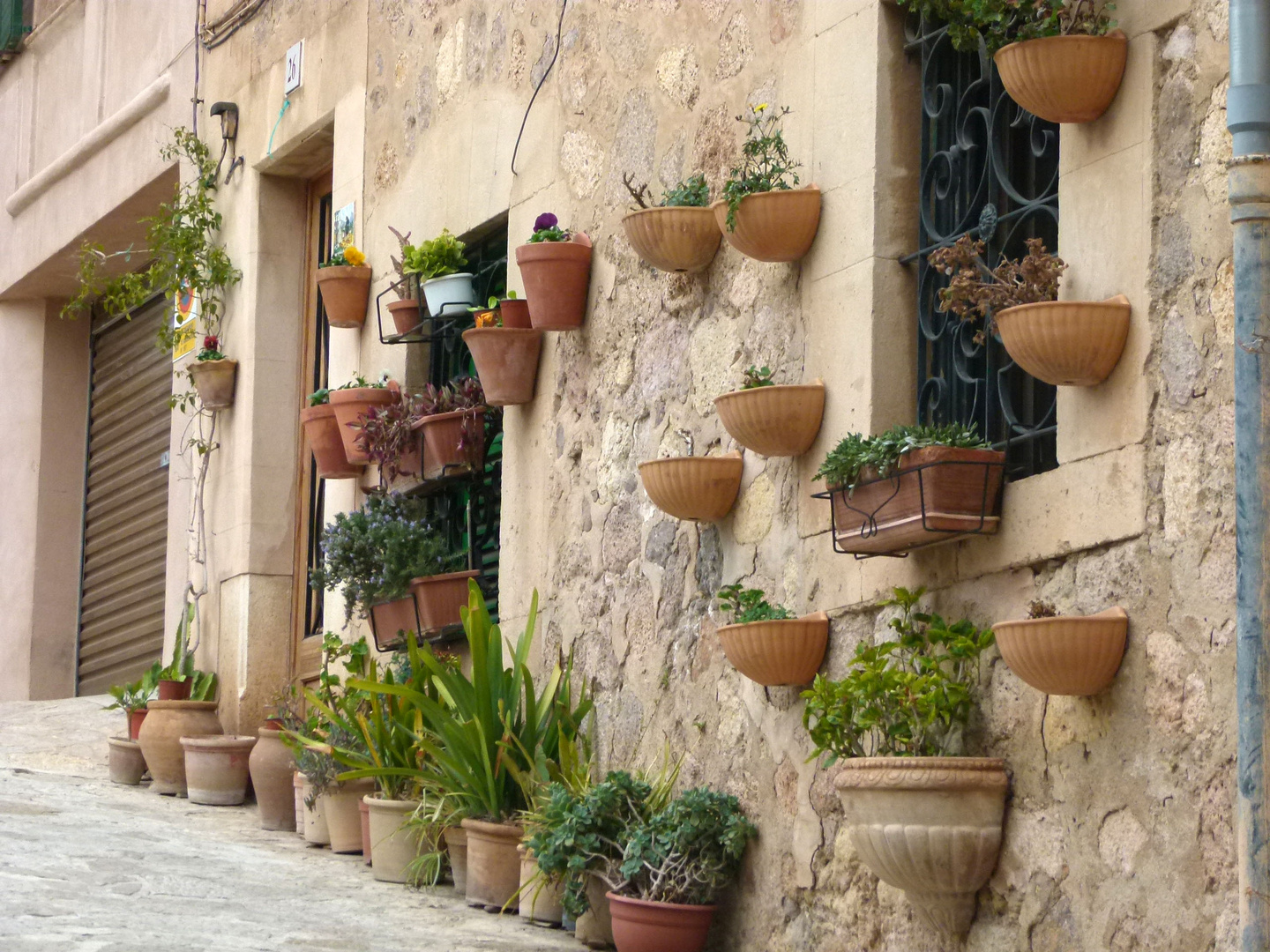 Enge Gasse in Valldemossa