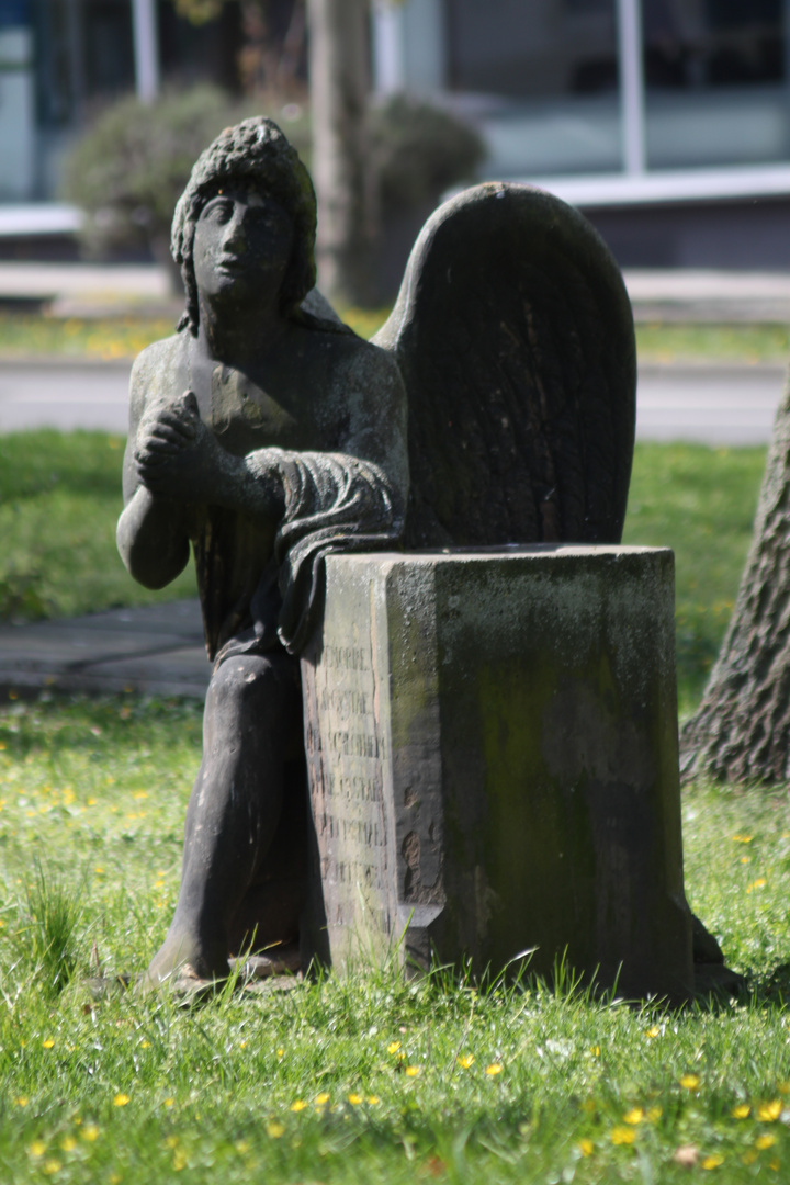 Engel Altstätdter Friedhof