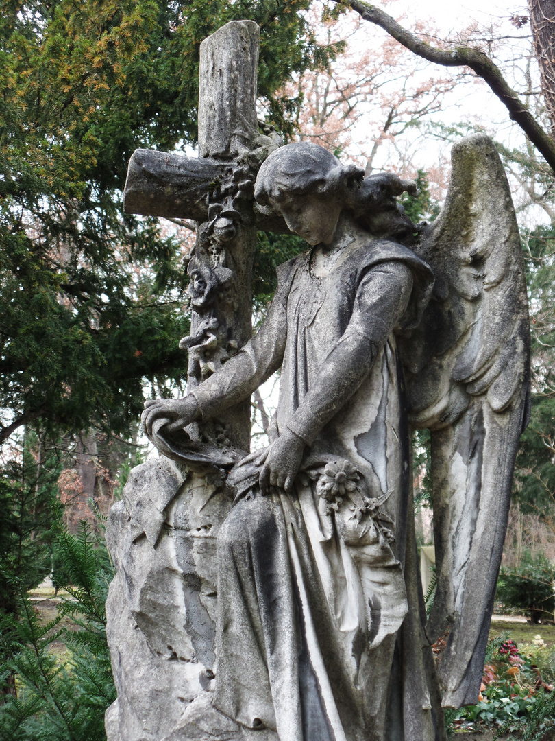 Engel auf dem historischen Friedhof in Weimar