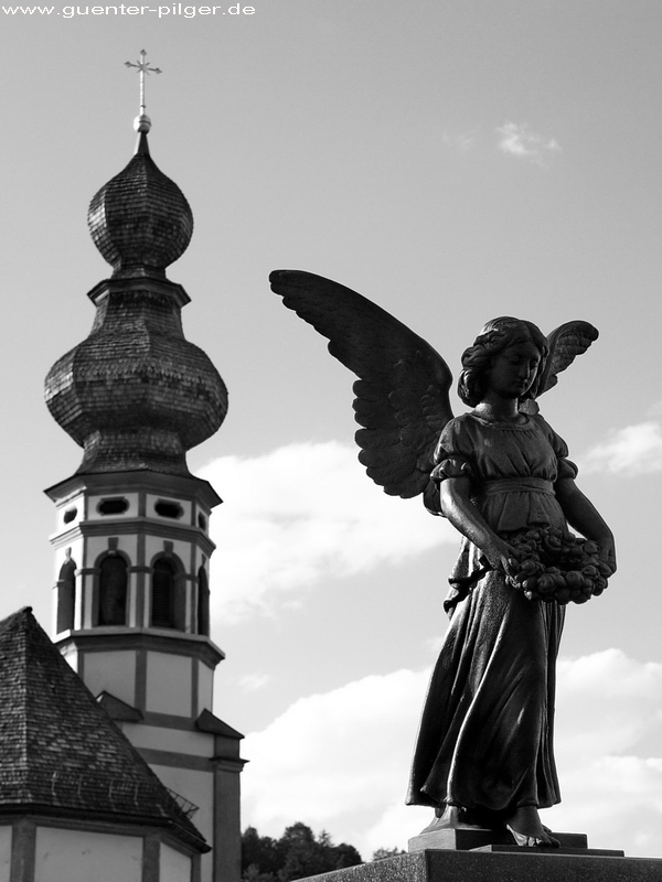 Engel, der Kirche abgewandt