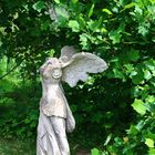 Engel kopflos im Schlosspark Dennenlohe