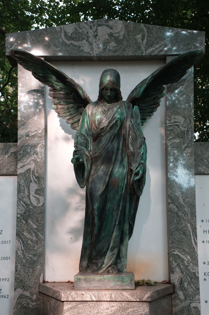 Engel Melatenfriedhof Köln