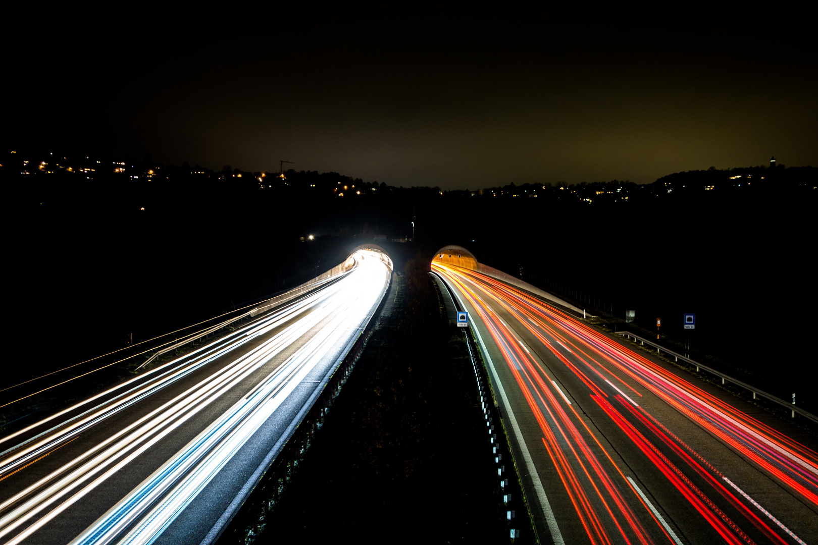 Engelbergtunnel bei Nacht