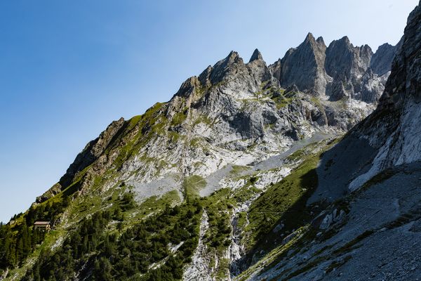 Engelhörner mit Engelhornhütte...