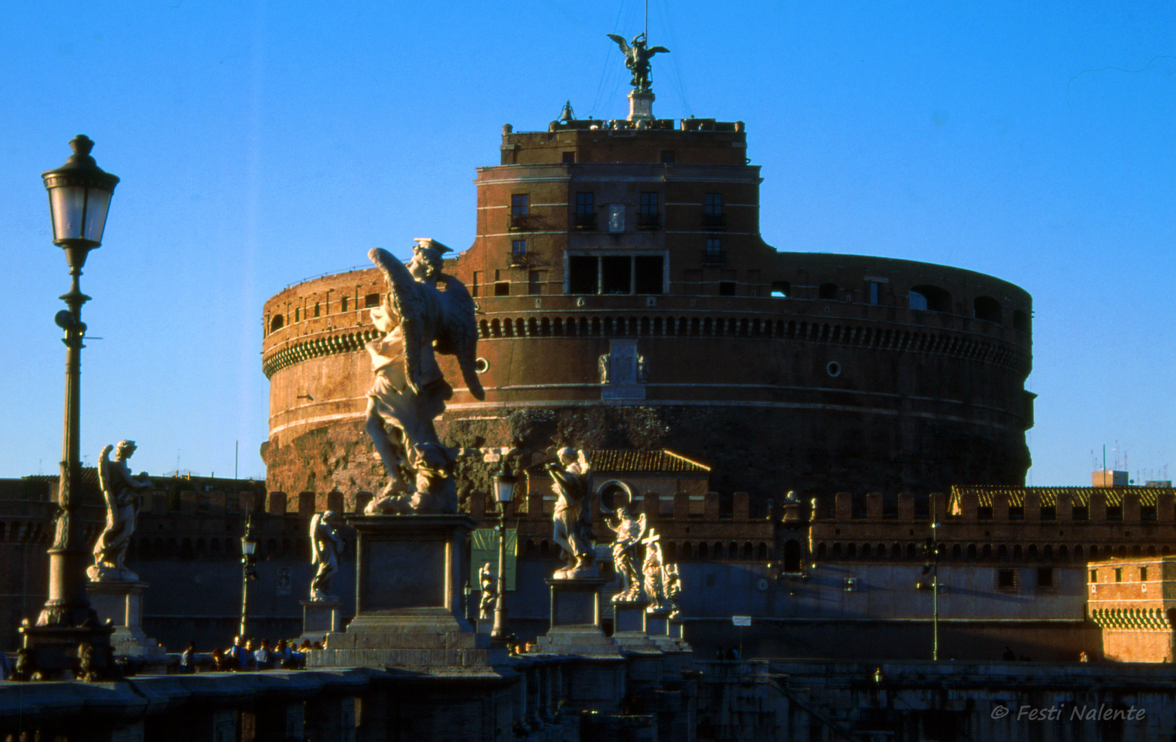 Engelsbrücke (Ponte Sant'Angelo ) und Engelsburg im Abendlicht