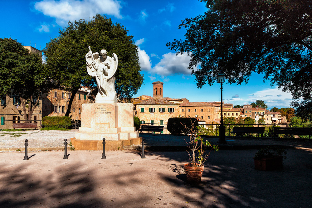 Engelsstatue Volterra