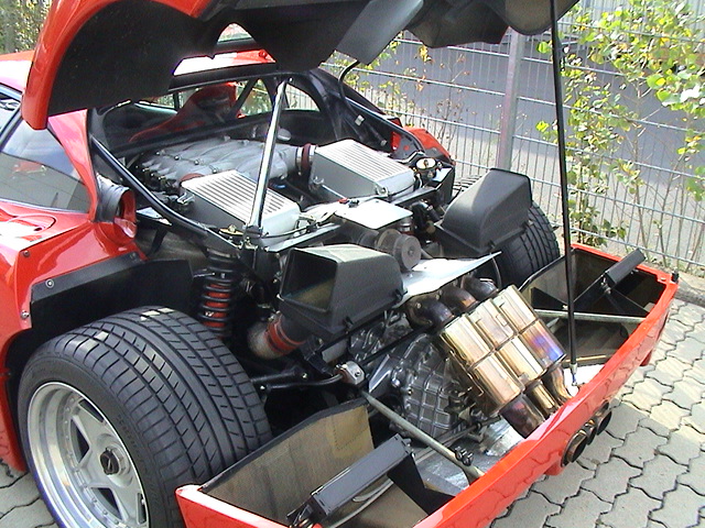 Engine of Ferrari F40