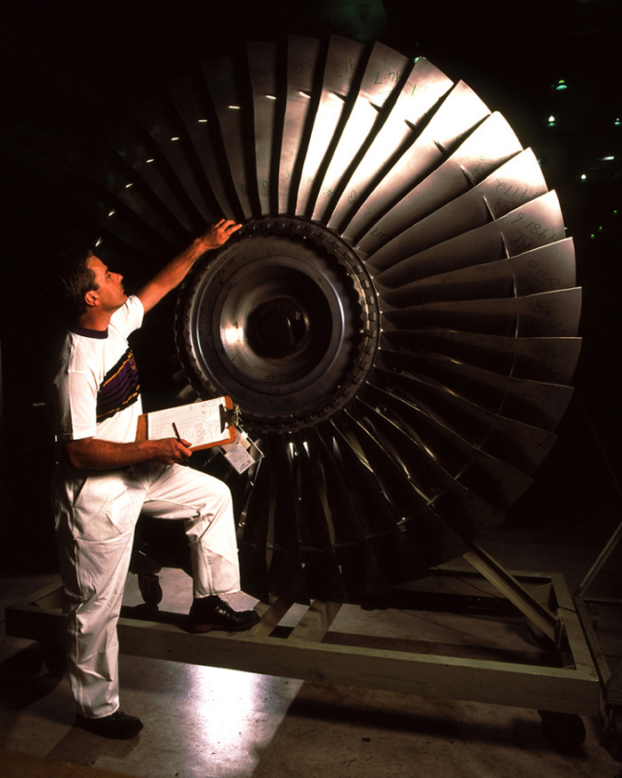 Engine sub-assembly