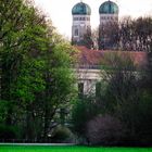 Englischer Garten mit Blick auf Frauenkirche