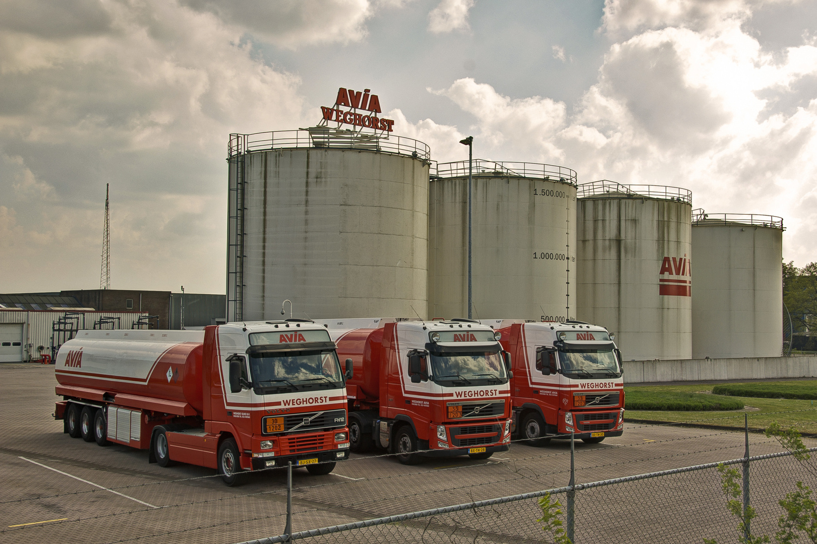 Enschede - Lonnekerbrug - Petrol Distribution AVIA Weghorst - 02