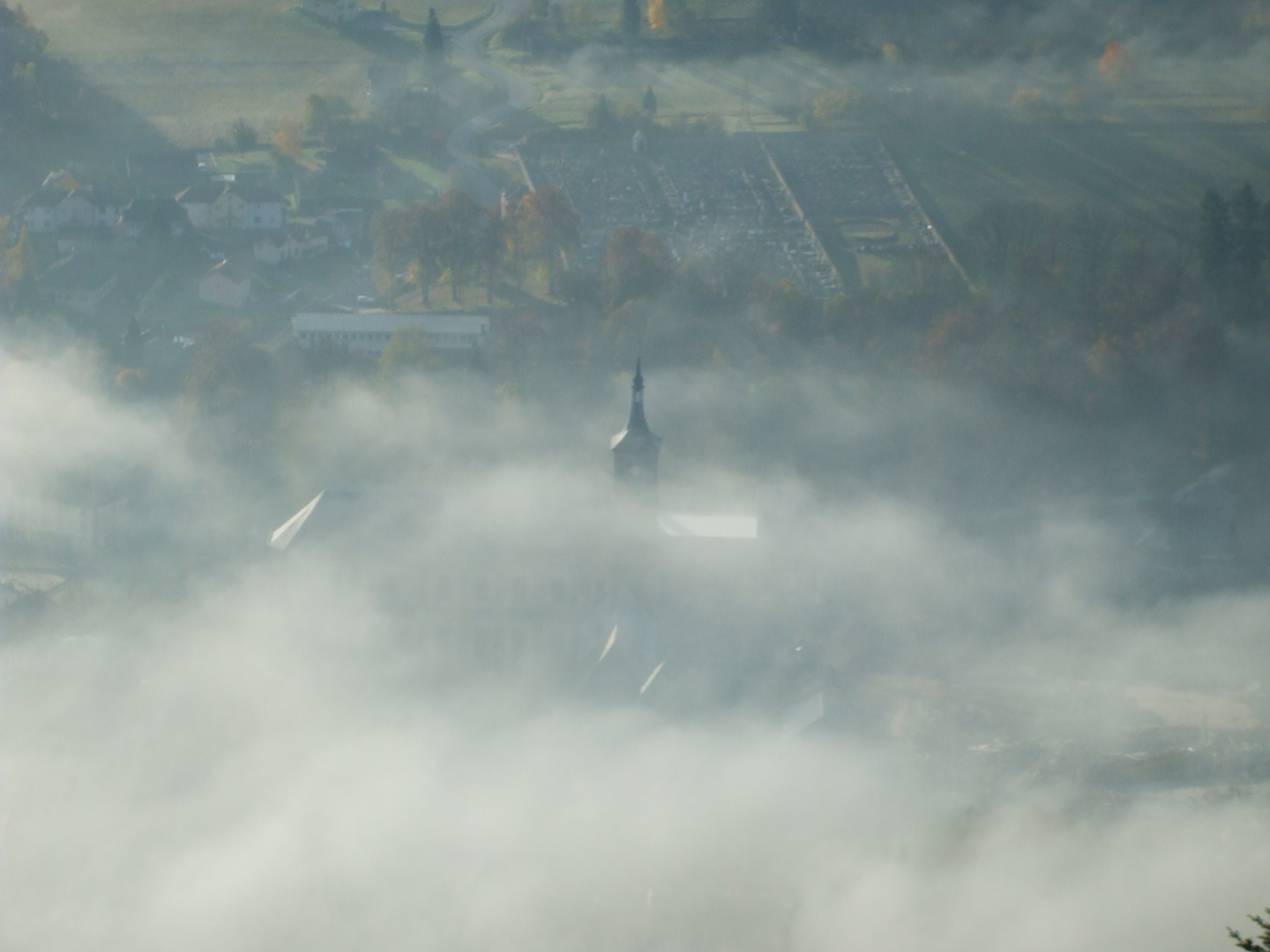 Ensevelis sous les nuages