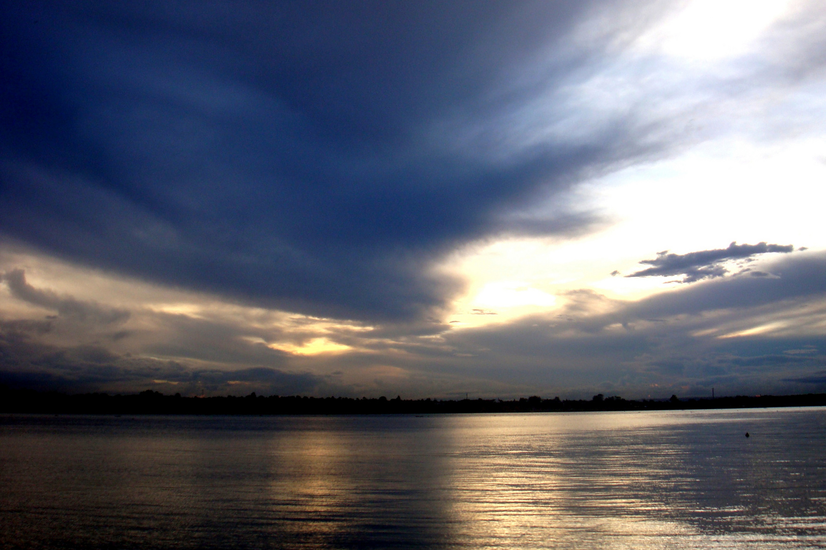 Entardecer- Céus de Brasília- No Lago Paranoá, próximo da AABB