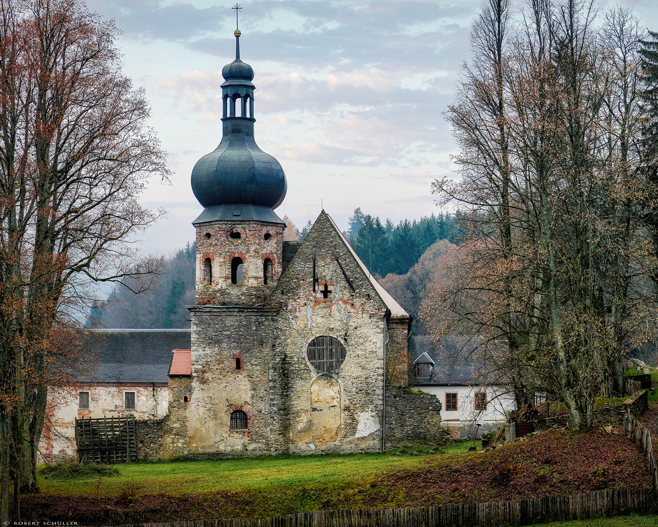  Entdeckung im Böhmerwald: Klosterruine Pivon