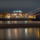 entlang am Düsseldorf-Rhein