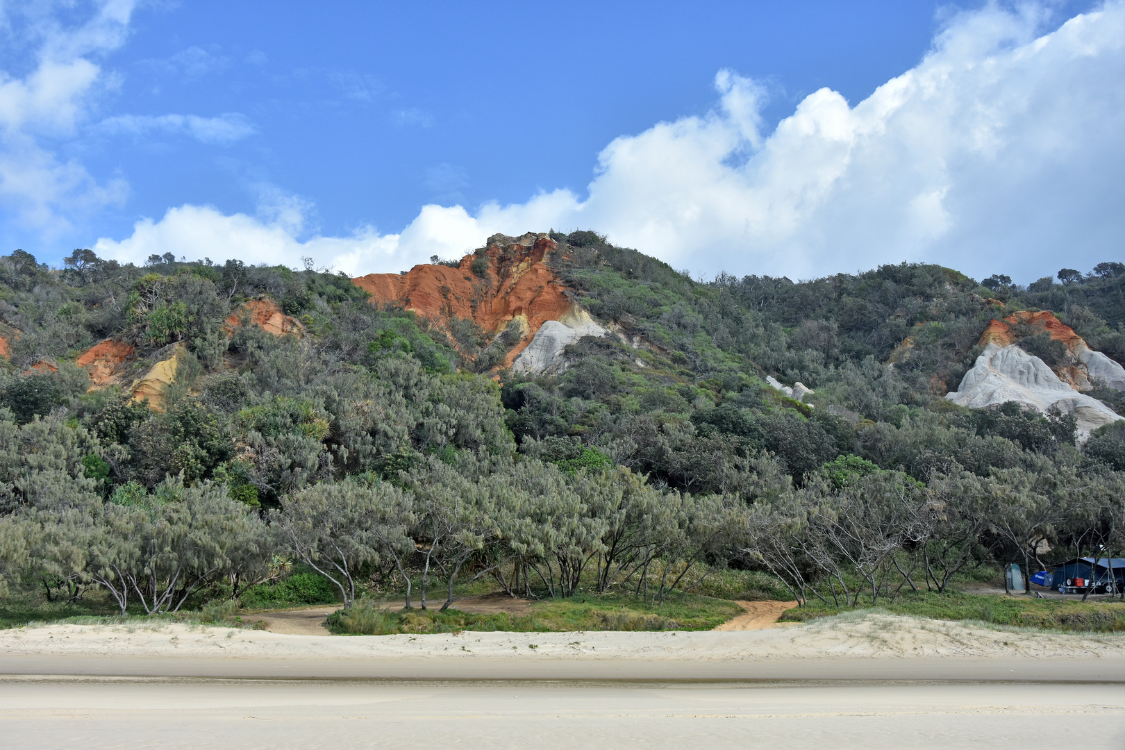 Entlang der Rainbow Beach (1/4)