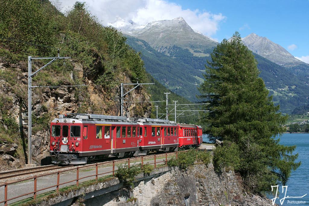 Entlang des Lago di Poschiavo