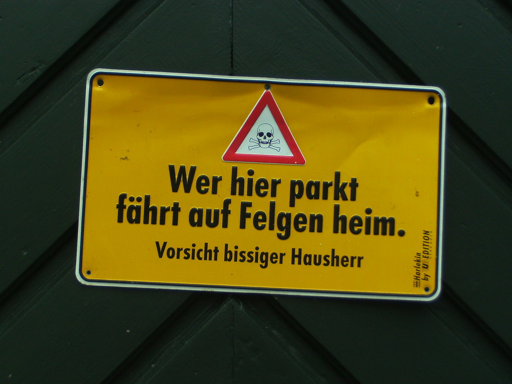 entnervter Garagenbesitzer