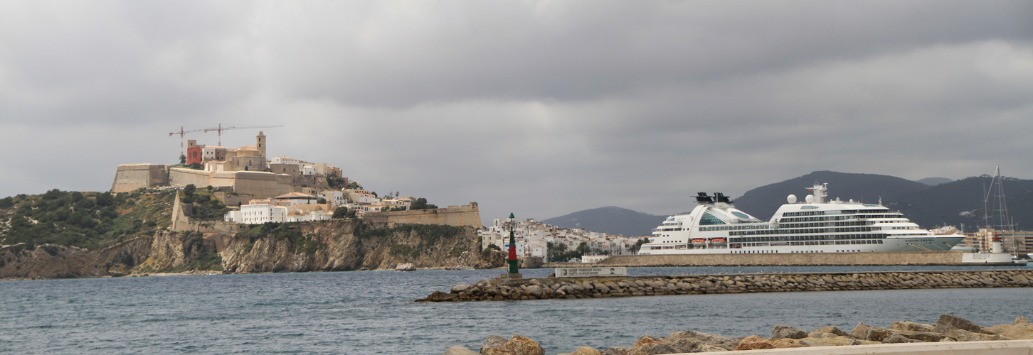 entrada a ibiza