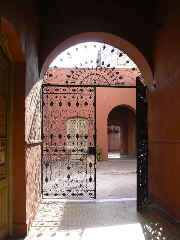 Entrada Casa Gral Lopes (1750)