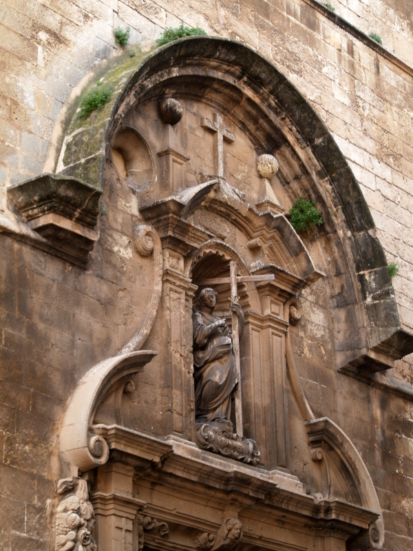 Entrada Iglesia de Santa Cruz