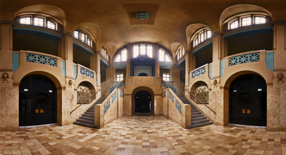 Entrance Hall - Volksbad Nürnberg