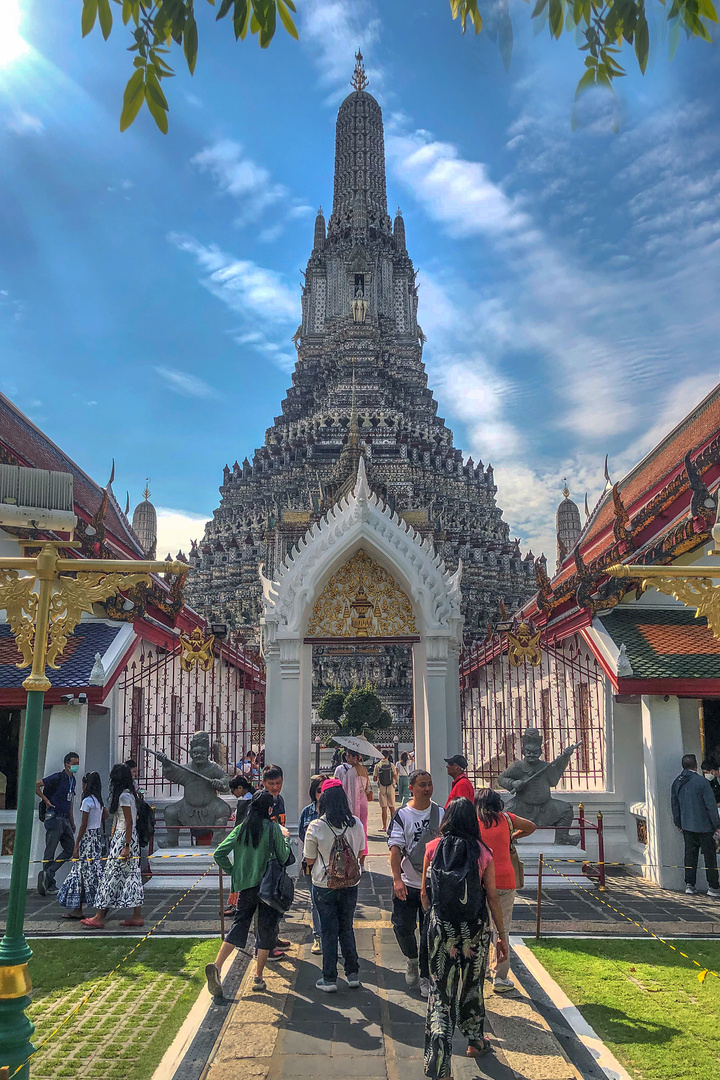 Entrance to Wat Arun