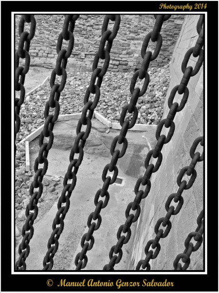 Entre Cadenas