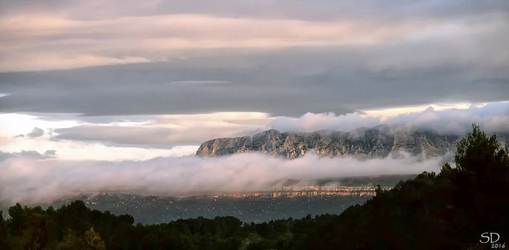 Entre deux écharpes de nuages....