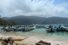 Entre el cielo y la tierra, La Miel Panamá.