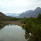 Entre el rio y la montaña