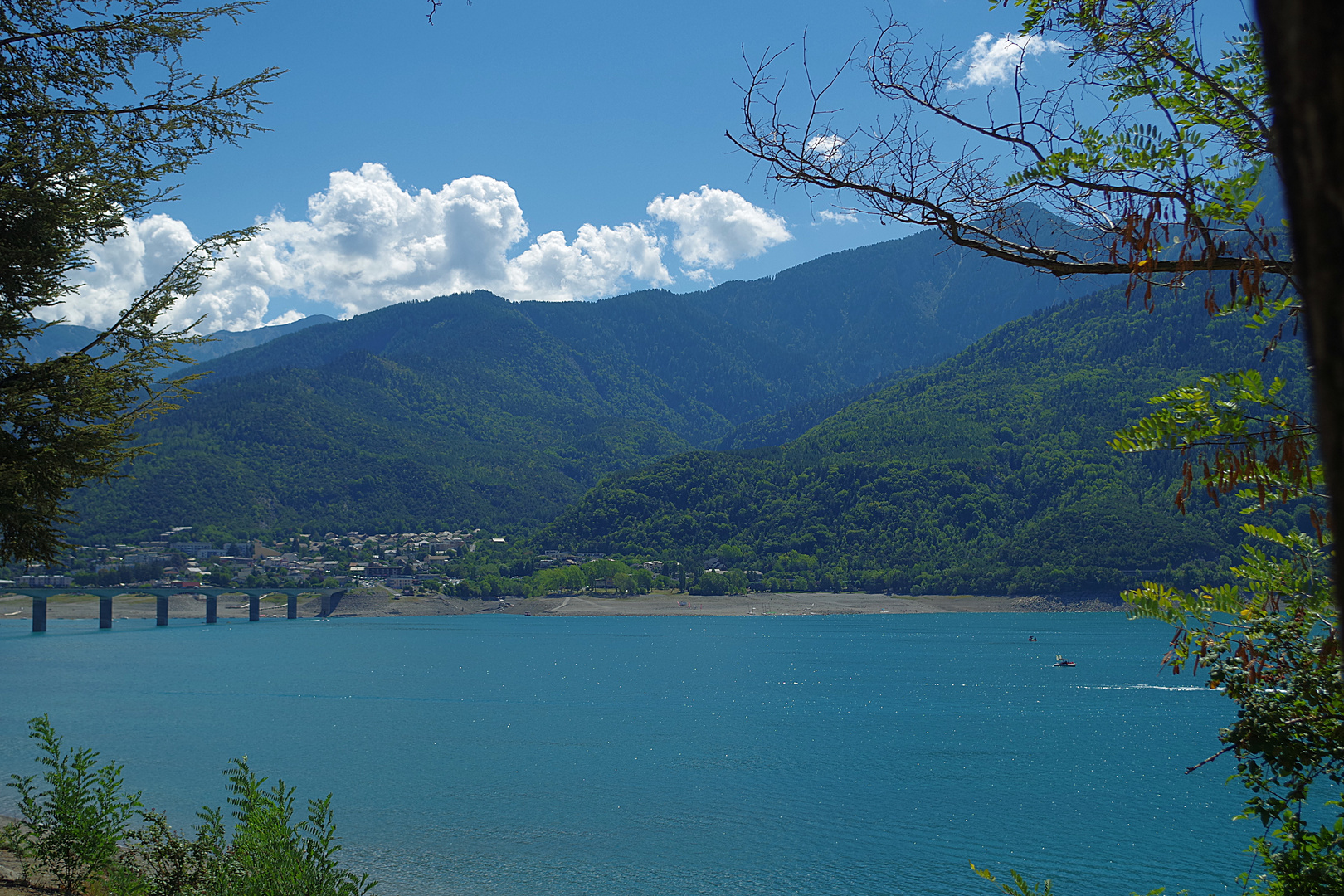 Entre lac et montagne