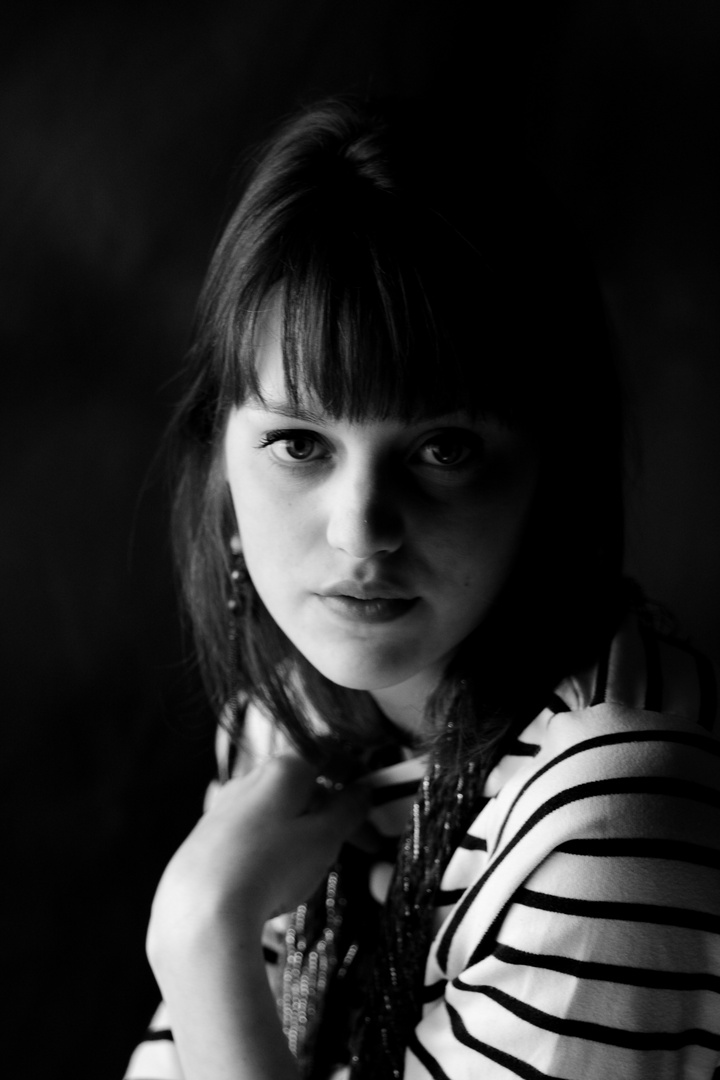 Entre Ombre Et Lumiere Photo Et Image Portraits Portraits Au Feminin Personnes Images Fotocommunity Entre Ombre Et Lumiere Photo Et Image Portraits Portraits Au Feminin Personnes Images Fotocommunity