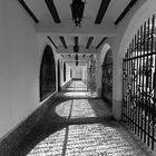 ENTRE REJAS,GALERIA DE CUSCO,PERU