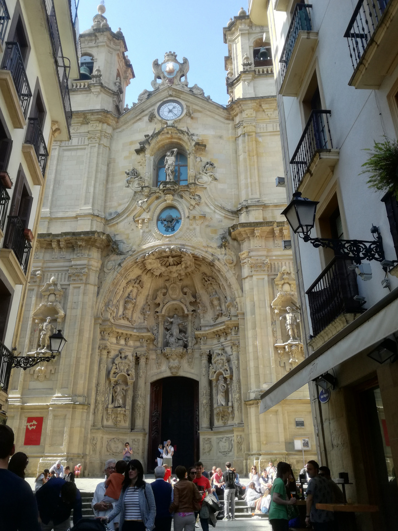 Entrée de la Basilique  Santa Maria del Coro