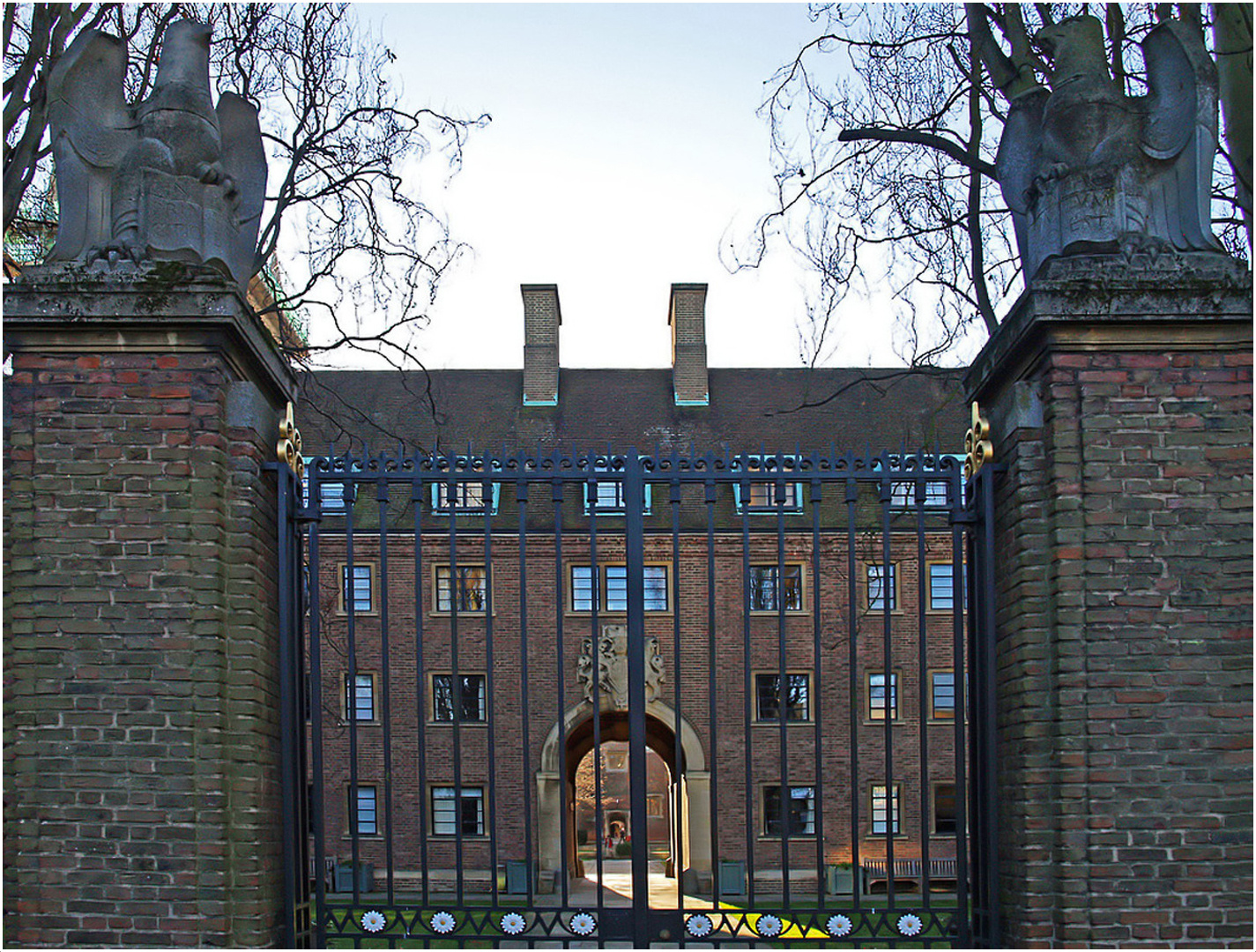 Entrée de la cour nord de Emmanuel College  --  Cambridge