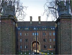 Entrée de la cour nord de Emmanuel College  --  Cambridge